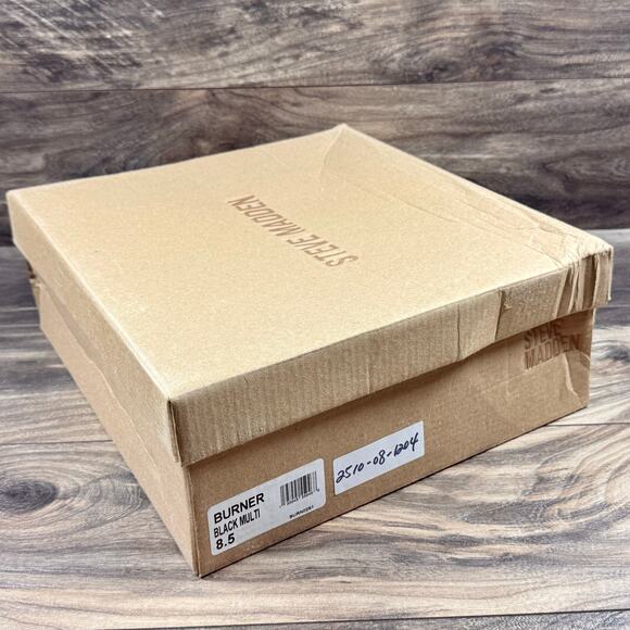 NIB Steve Madden 8.5M Burner Leather Studded Mixed Media Lug Sole Combat Boots - Picture 11 of 11